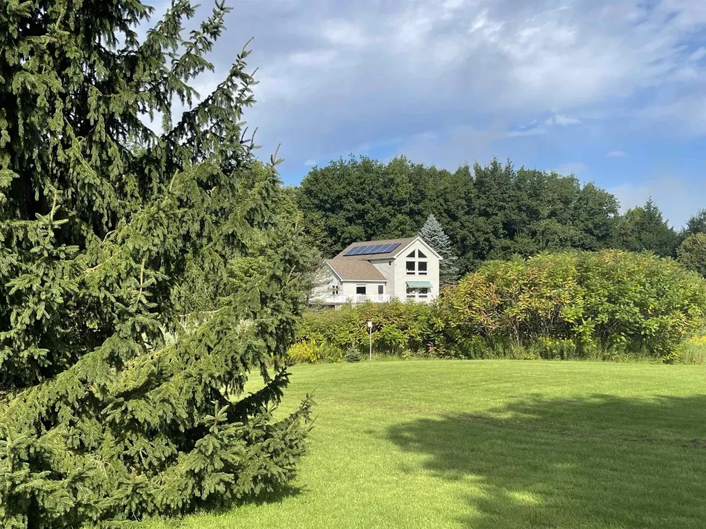 54 Nicks Run Hinesburg VT 05461