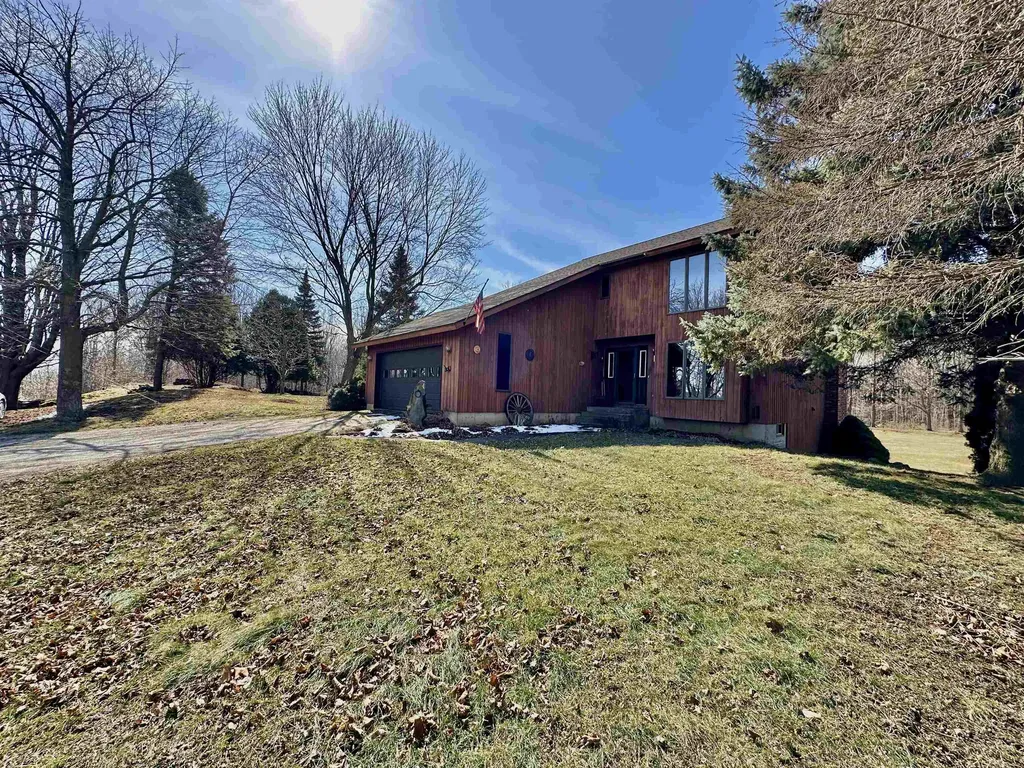 2206 Highgate Road Swanton VT 05488