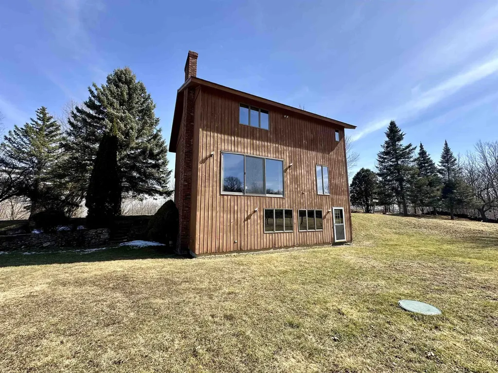 2206 Highgate Road Swanton VT 05488