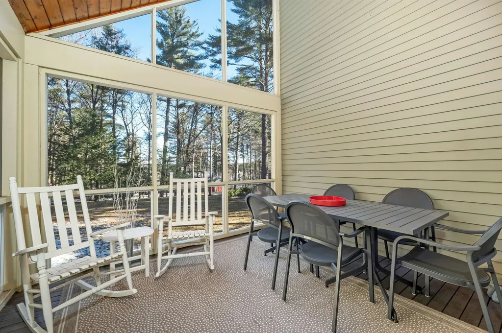 7 Point Breeze Road Wolfeboro NH 03894