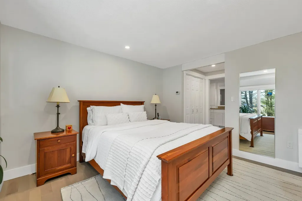 7 Point Breeze Road Wolfeboro NH 03894