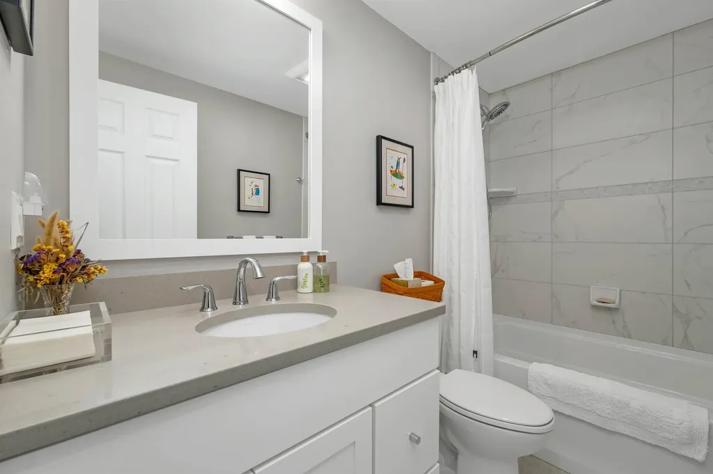 7 Point Breeze Road Wolfeboro NH 03894