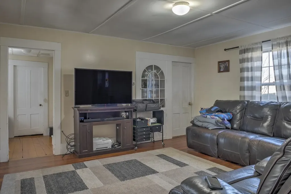 82 S Lincoln Street Keene NH 03431