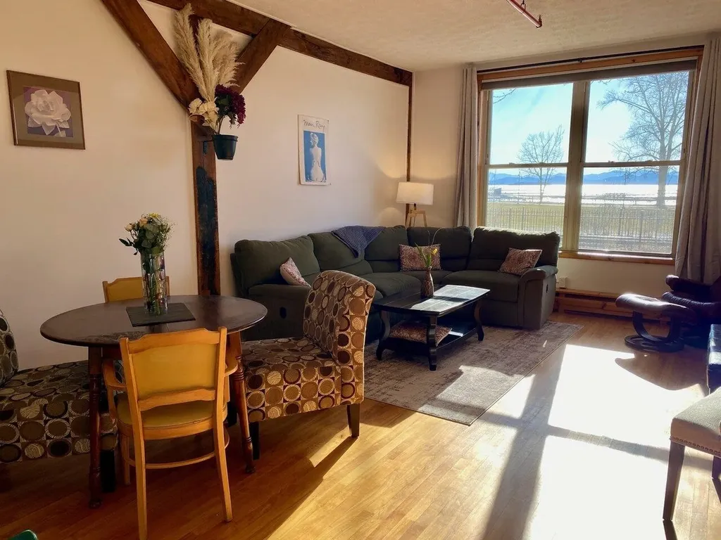 216 Lake Street Burlington VT 05401
