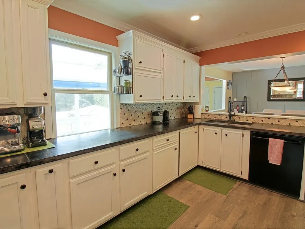 33 Snowflake Drive Jericho VT 05465