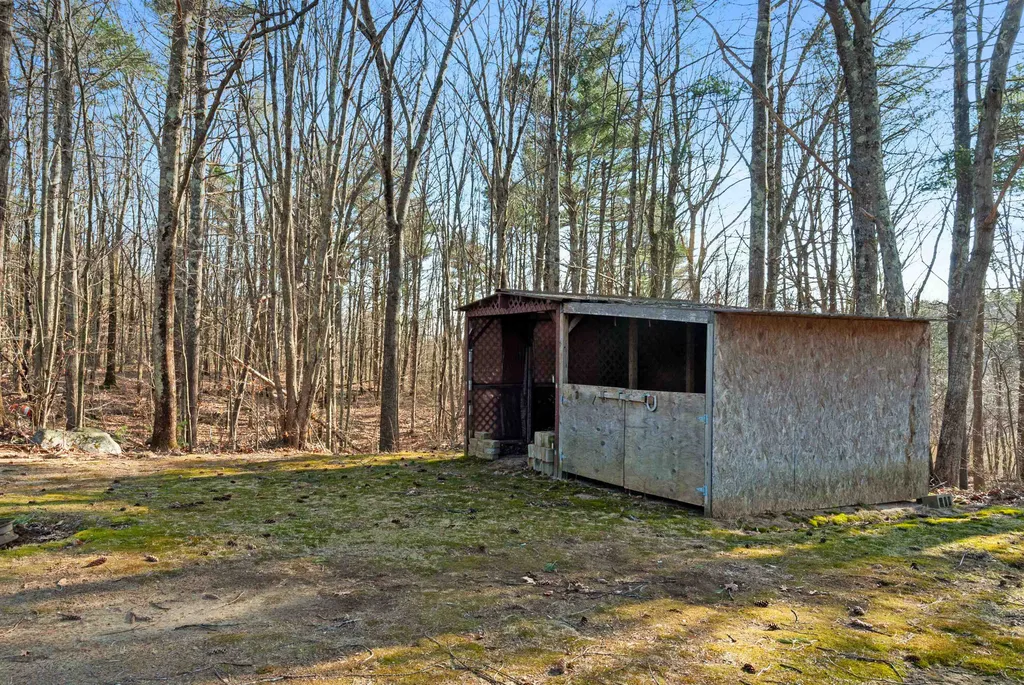 9 Darby Lane Rochester NH 03839-5405
