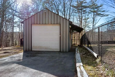 9 Darby Lane Rochester NH 03839-5405