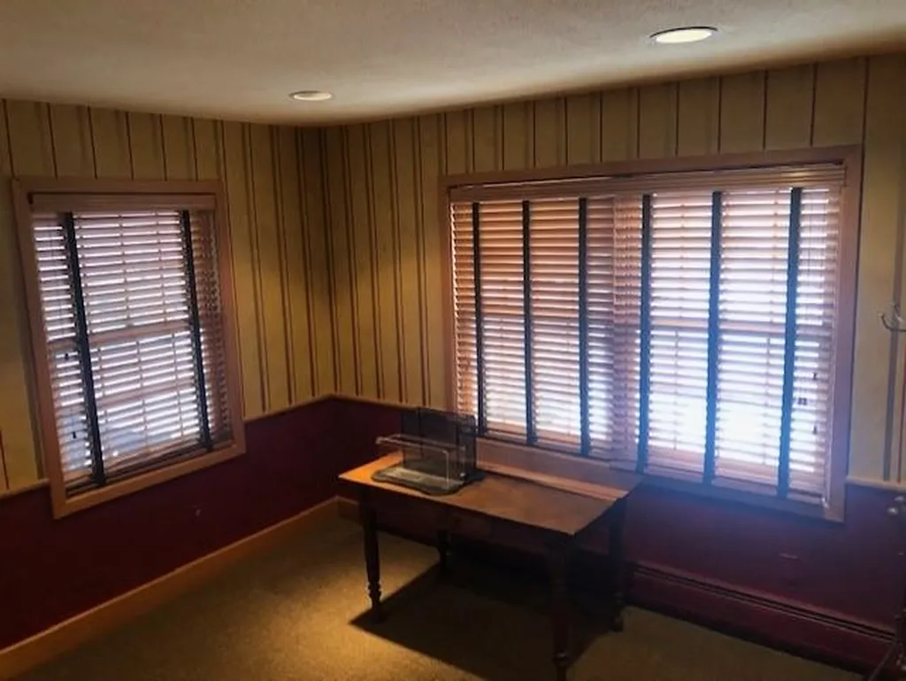 734 Us Route 4 East Rutland Town VT 05701