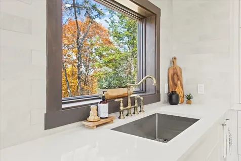 14 Old Ridge Road Winhall VT 05340