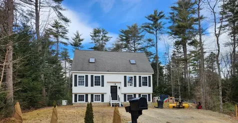 14 Wentworth Lane Barnstead NH 03225
