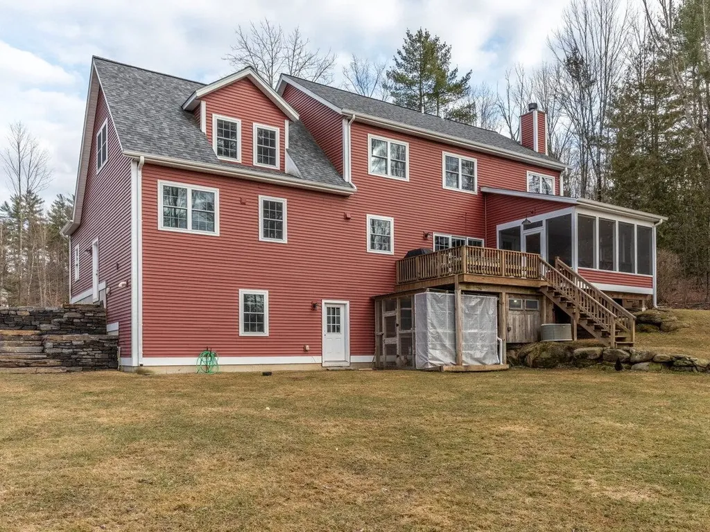 140 Wolf Lane Richmond VT 05477