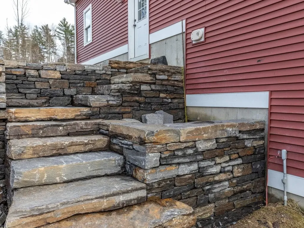 140 Wolf Lane Richmond VT 05477
