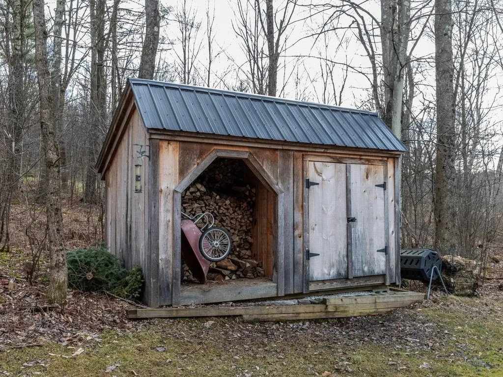 140 Wolf Lane Richmond VT 05477