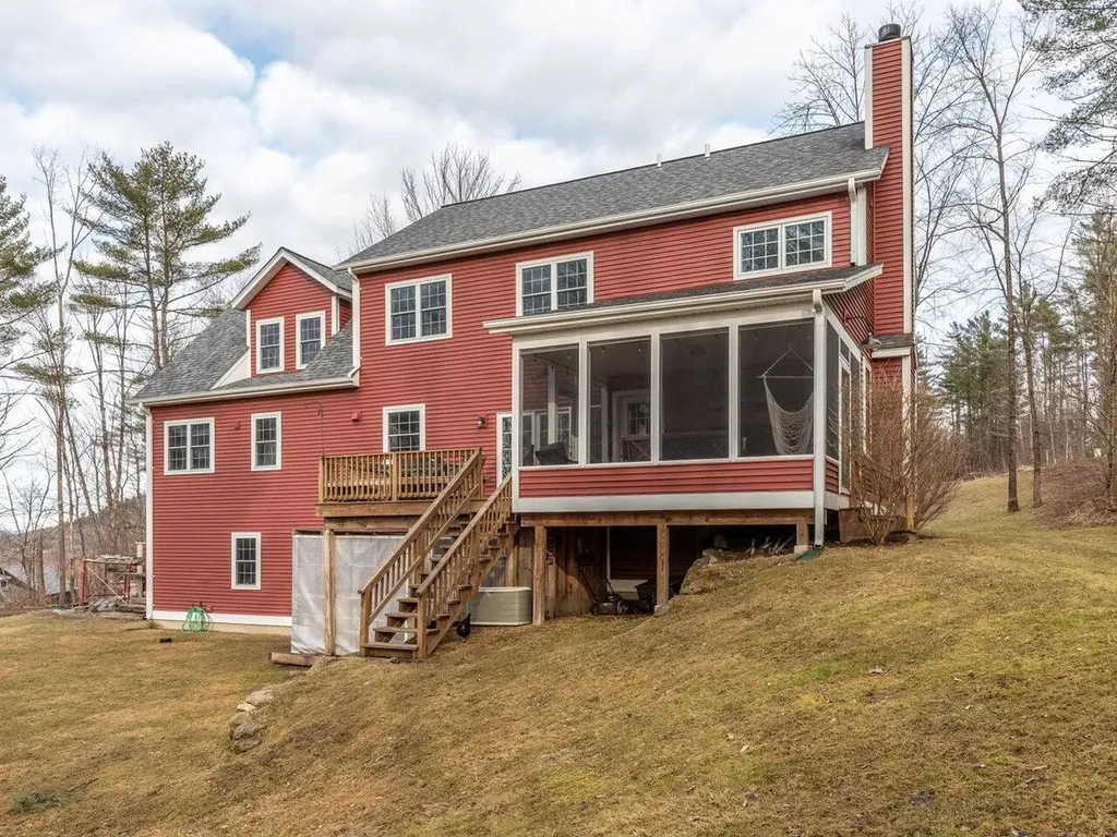 140 Wolf Lane Richmond VT 05477