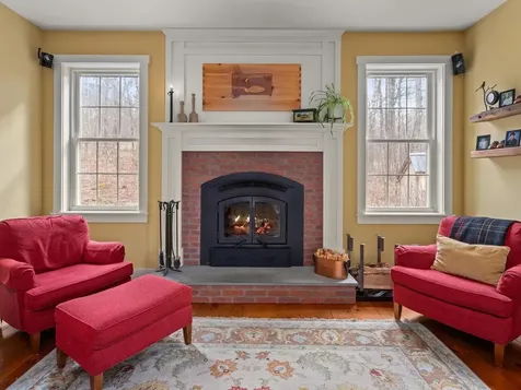 140 Wolf Lane Richmond VT 05477