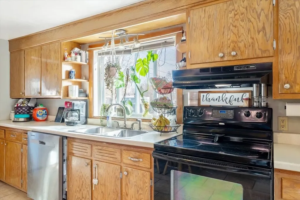 32 Huntington Street St. Albans City VT 05478