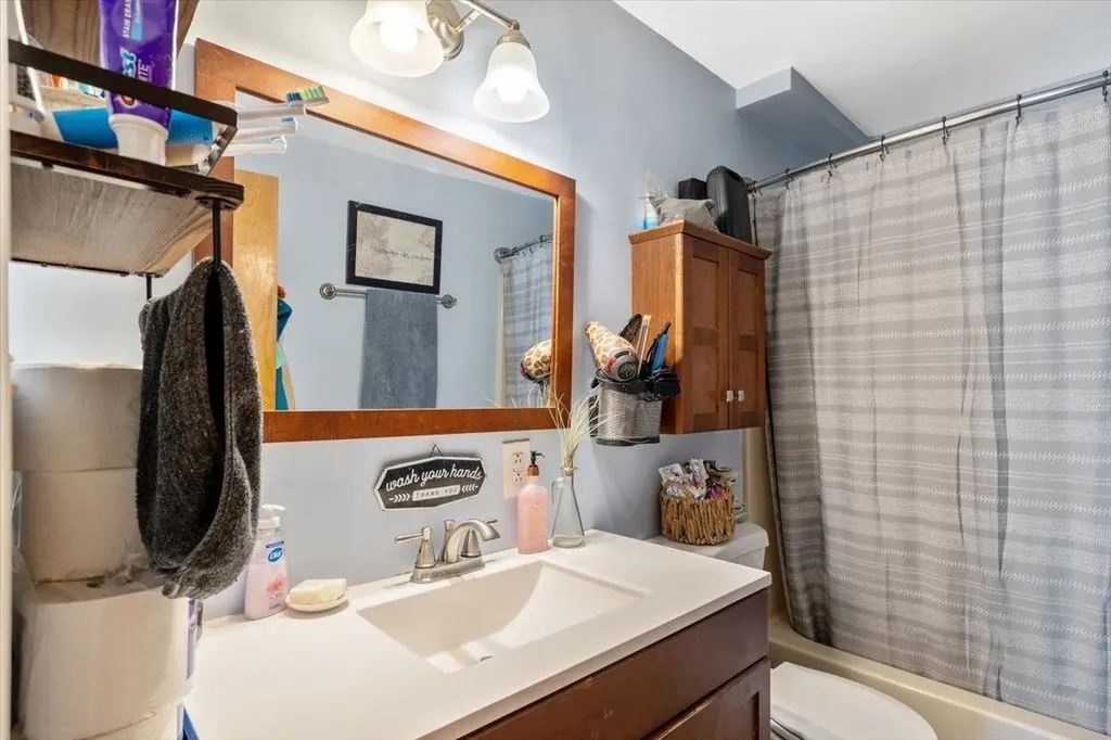 32 Huntington Street St. Albans City VT 05478
