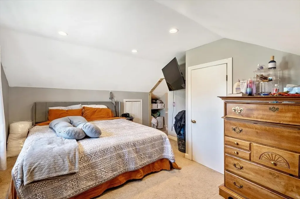 32 Huntington Street St. Albans City VT 05478