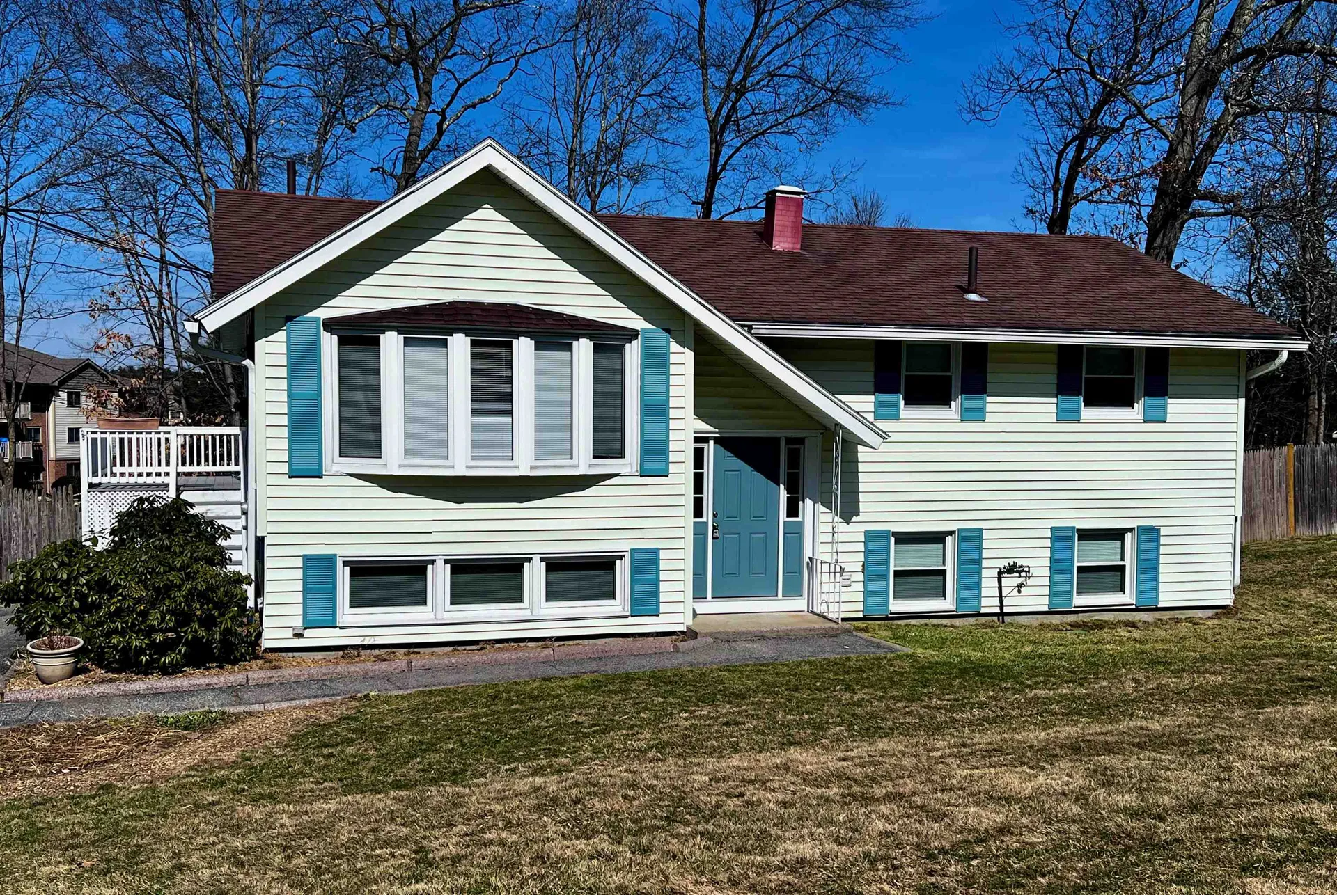 40 Cambridge Road Nashua NH 03062