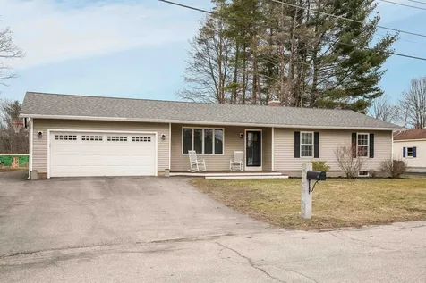 10 Spruce Street Milford NH 03055