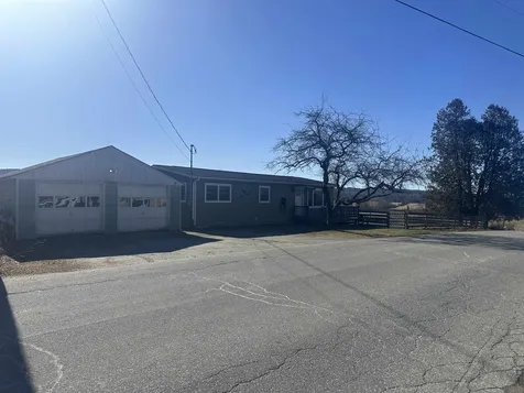 2161 Briar Hill Road Haverhill NH 03774