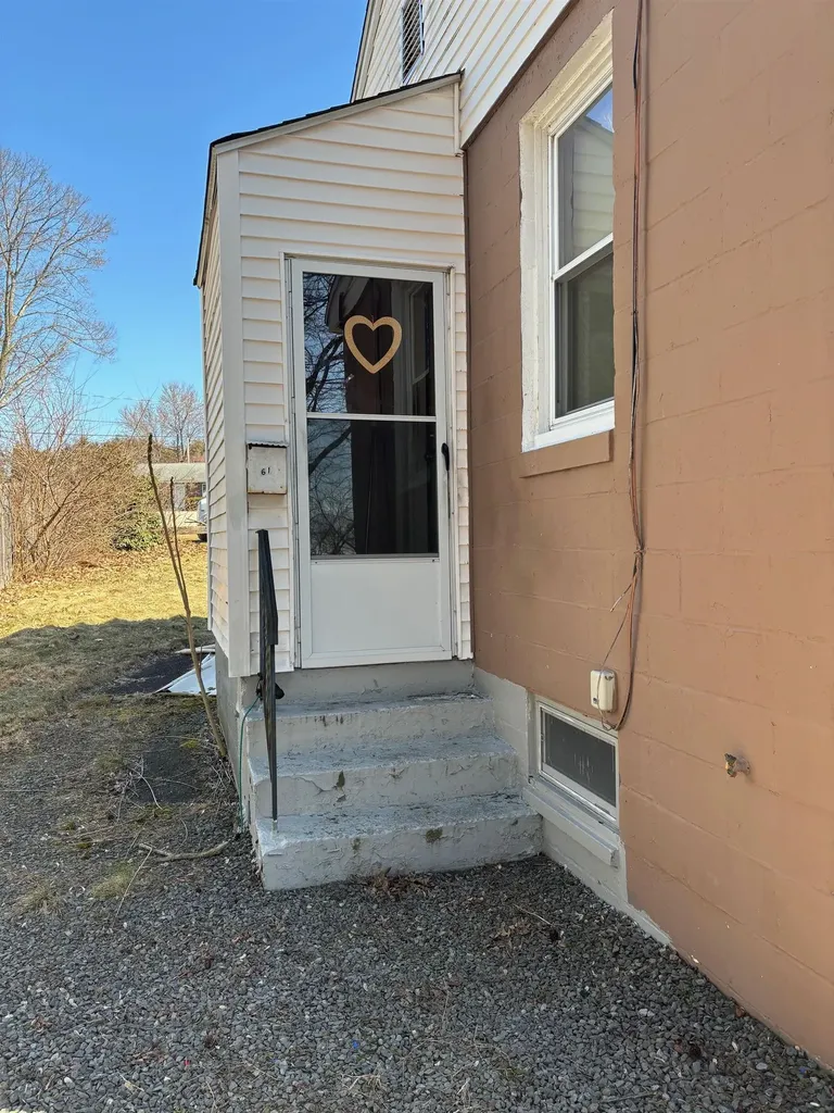 61-63 Gabrielle Street Manchester NH 03103