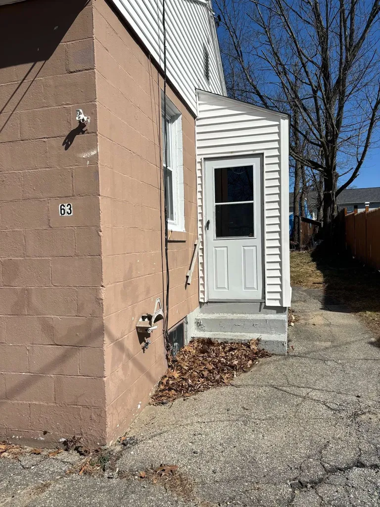 61-63 Gabrielle Street Manchester NH 03103