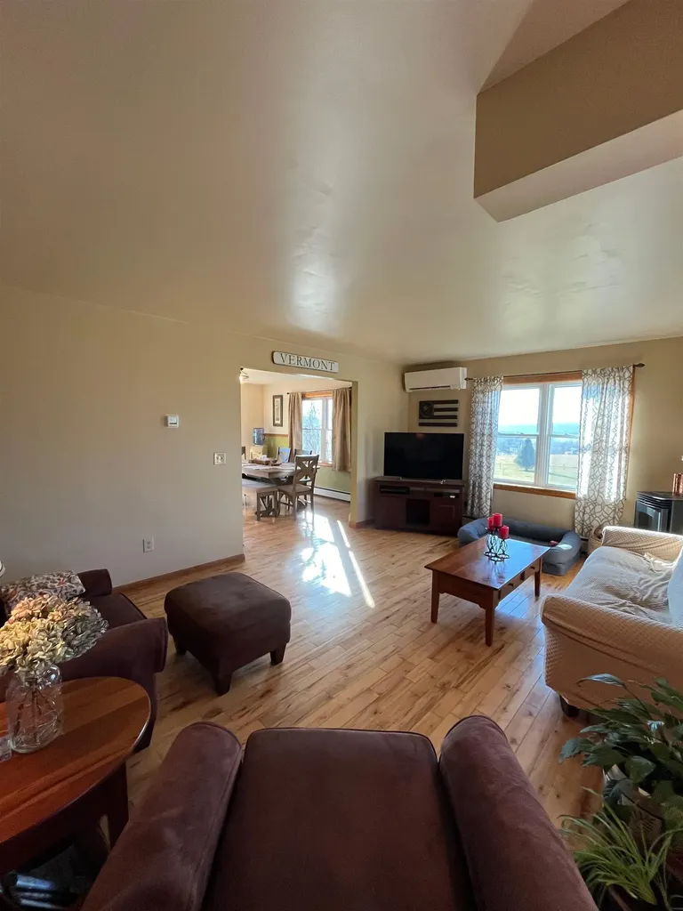 2569 South Street New Haven VT 05472