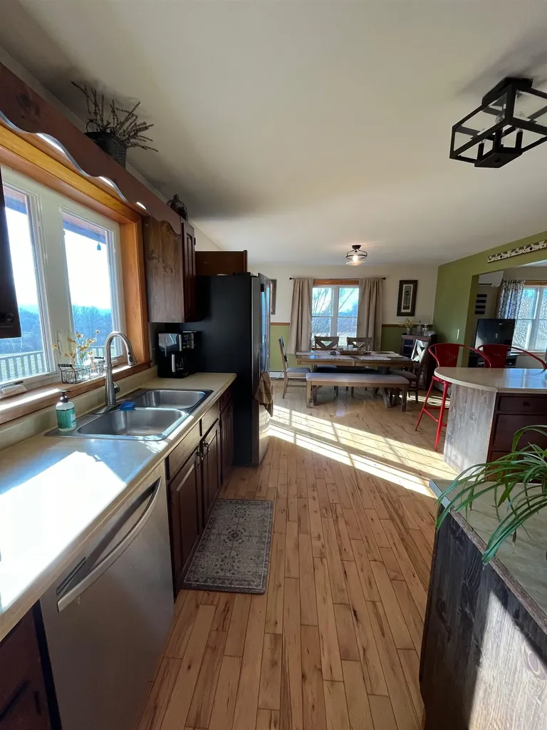 2569 South Street New Haven VT 05472