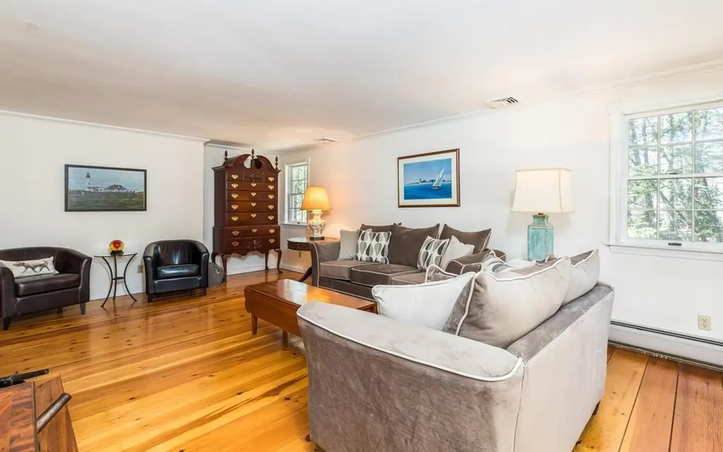 14 Cullen Way Exeter NH 03833