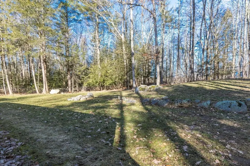 14 Cullen Way Exeter NH 03833