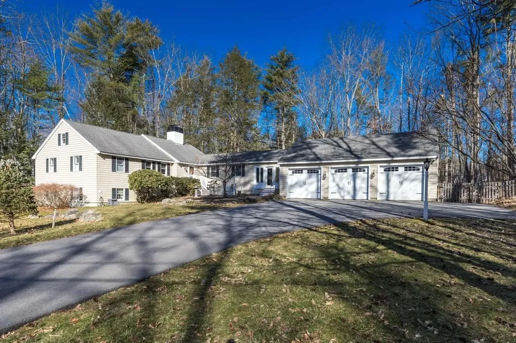 14 Cullen Way Exeter NH 03833