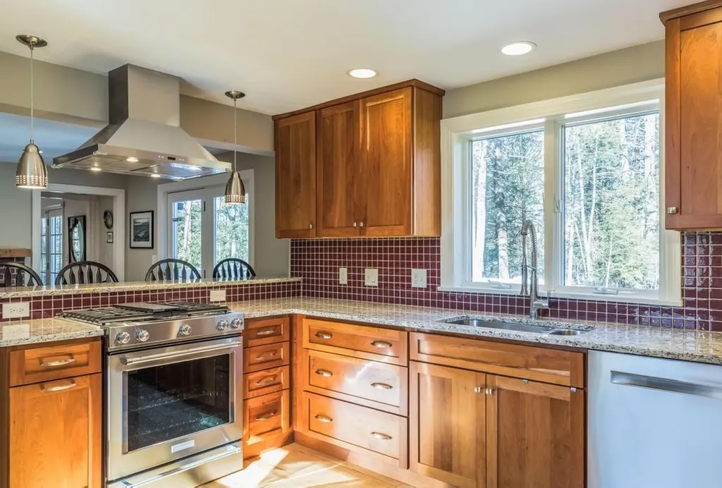 14 Cullen Way Exeter NH 03833