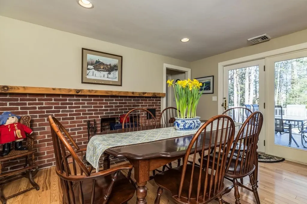 14 Cullen Way Exeter NH 03833