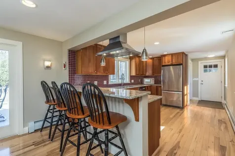 14 Cullen Way Exeter NH 03833