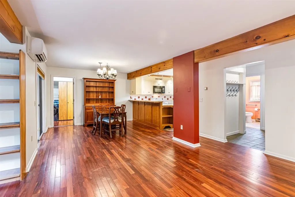 492 Acorn Lane Shelburne VT 05482