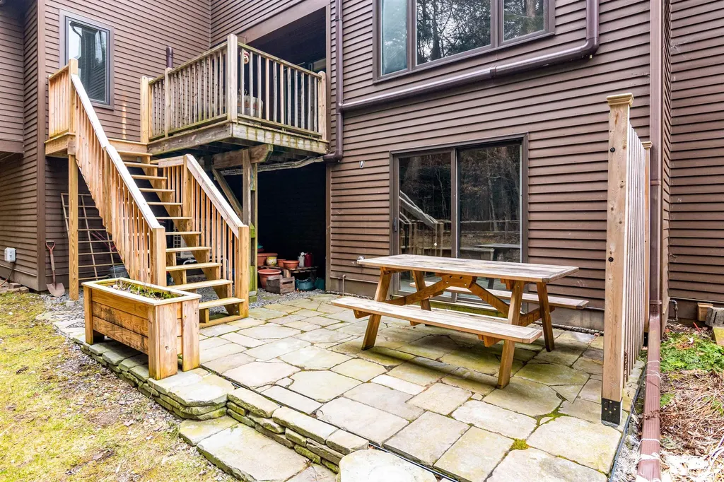 492 Acorn Lane Shelburne VT 05482