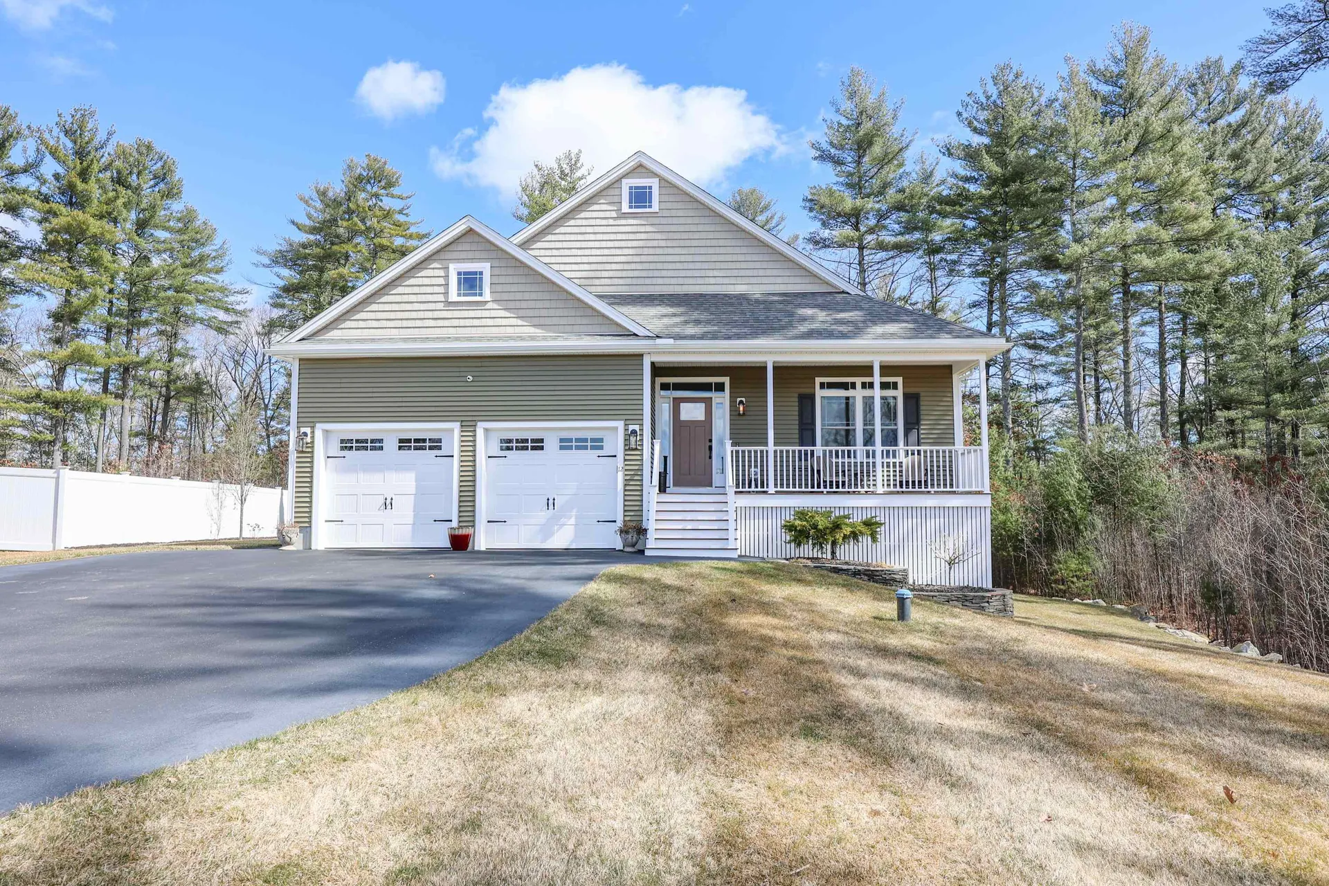 12 Evergreen Avenue Pelham NH 03076