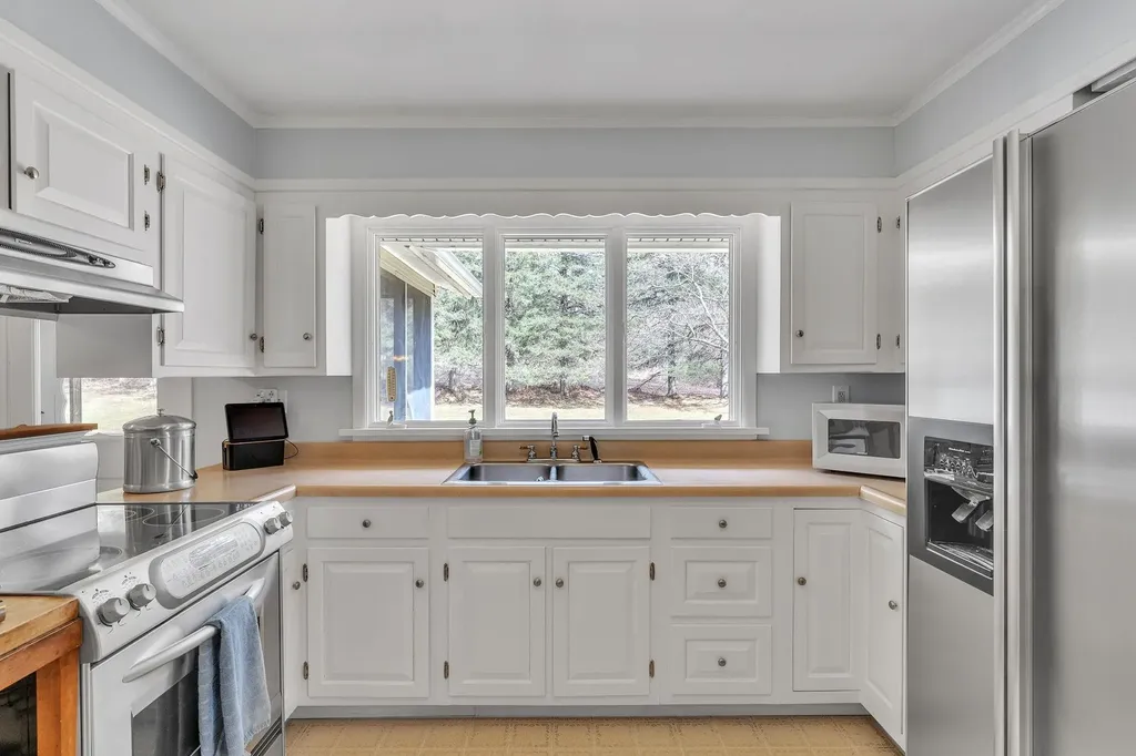 114 Vt Route 214 Plainfield VT 05667