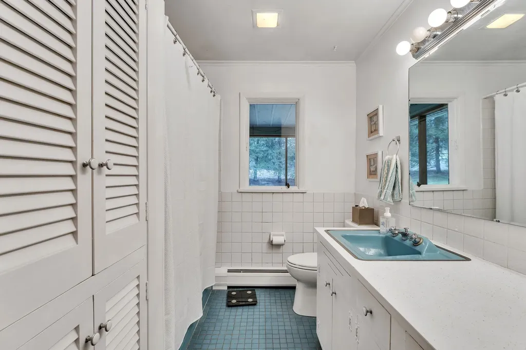 114 Vt Route 214 Plainfield VT 05667