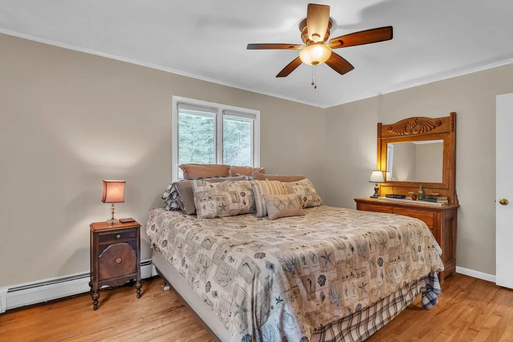 114 Vt Route 214 Plainfield VT 05667