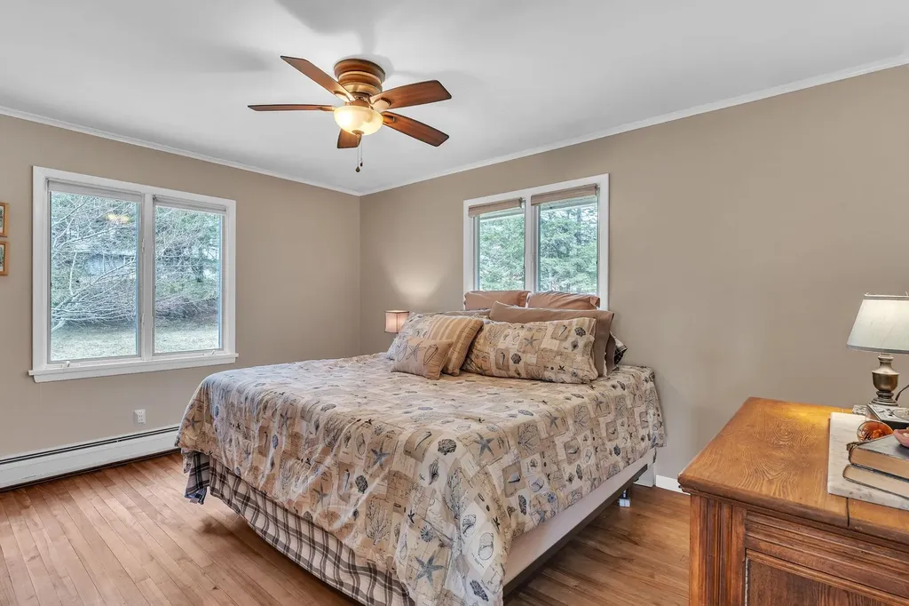 114 Vt Route 214 Plainfield VT 05667