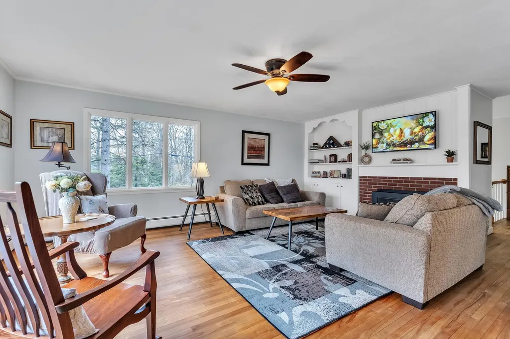 114 Vt Route 214 Plainfield VT 05667