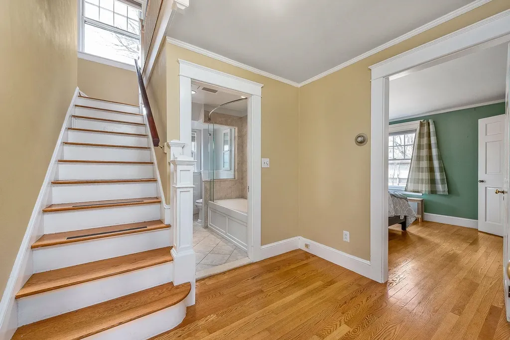 5 Longmeadow Road Dover NH 03820