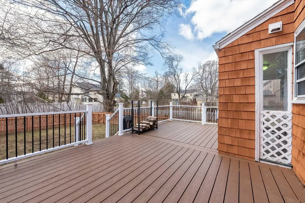 5 Longmeadow Road Dover NH 03820