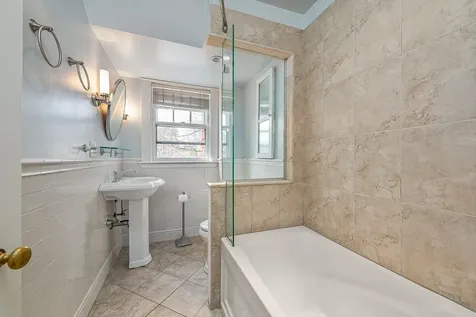5 Longmeadow Road Dover NH 03820