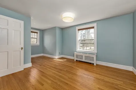 5 Longmeadow Road Dover NH 03820