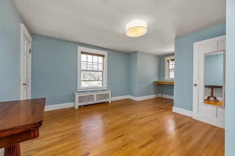 5 Longmeadow Road Dover NH 03820