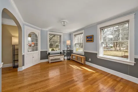 5 Longmeadow Road Dover NH 03820