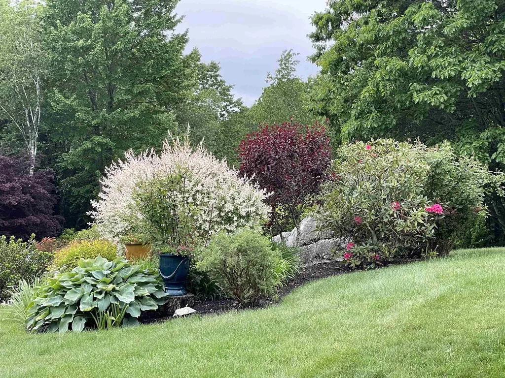 15 Farrwood Drive Hooksett NH 03106